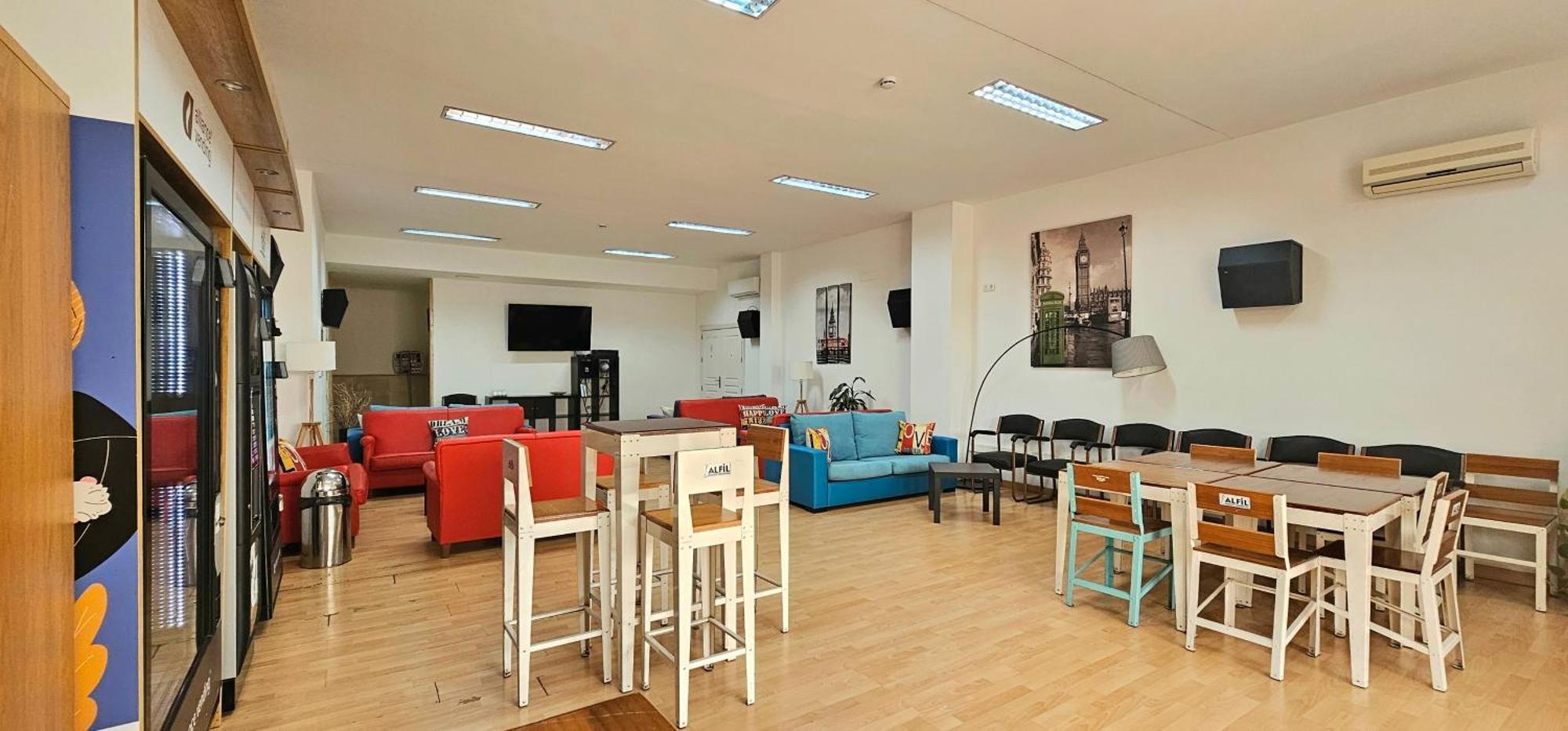 Hostel Residencia Alfil Málaga Exterior foto